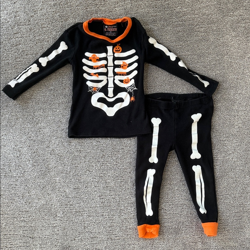 Pj’s & presents 2T Unisex Skeleton Halloween Pajamas - Black and Orange